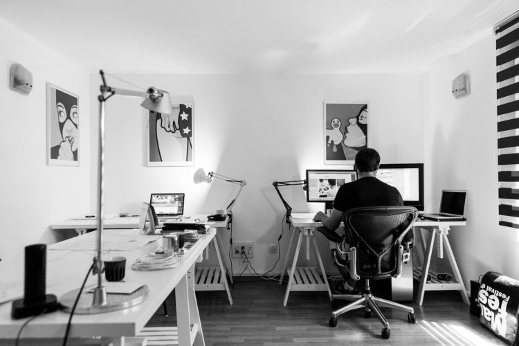 web designer home office vaga